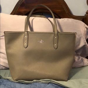 Coach tote bag